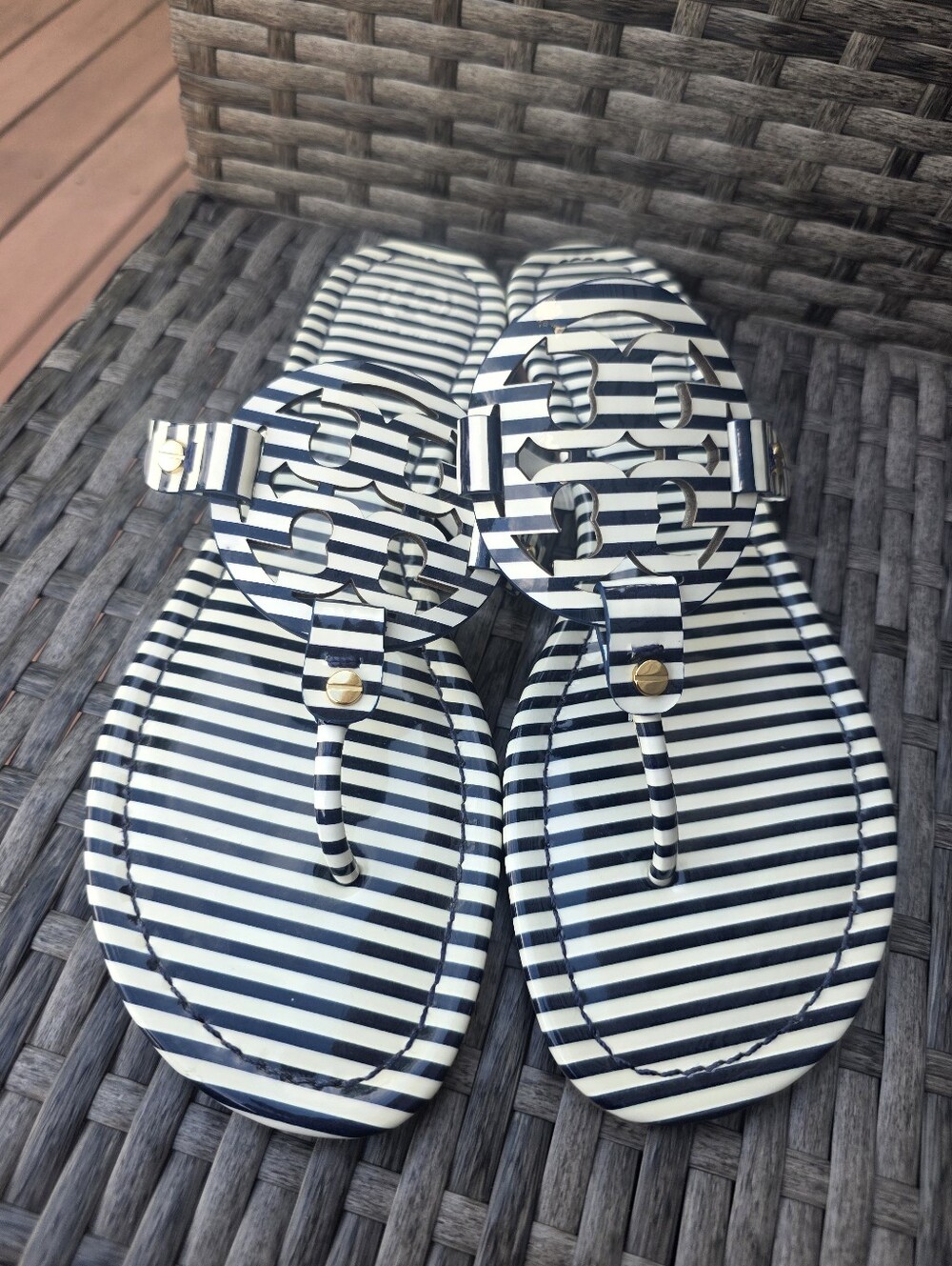 TORY BURCH Miller Nautical Stripe Patent Leather TLogo Flat SHOES SANDAL Size 10